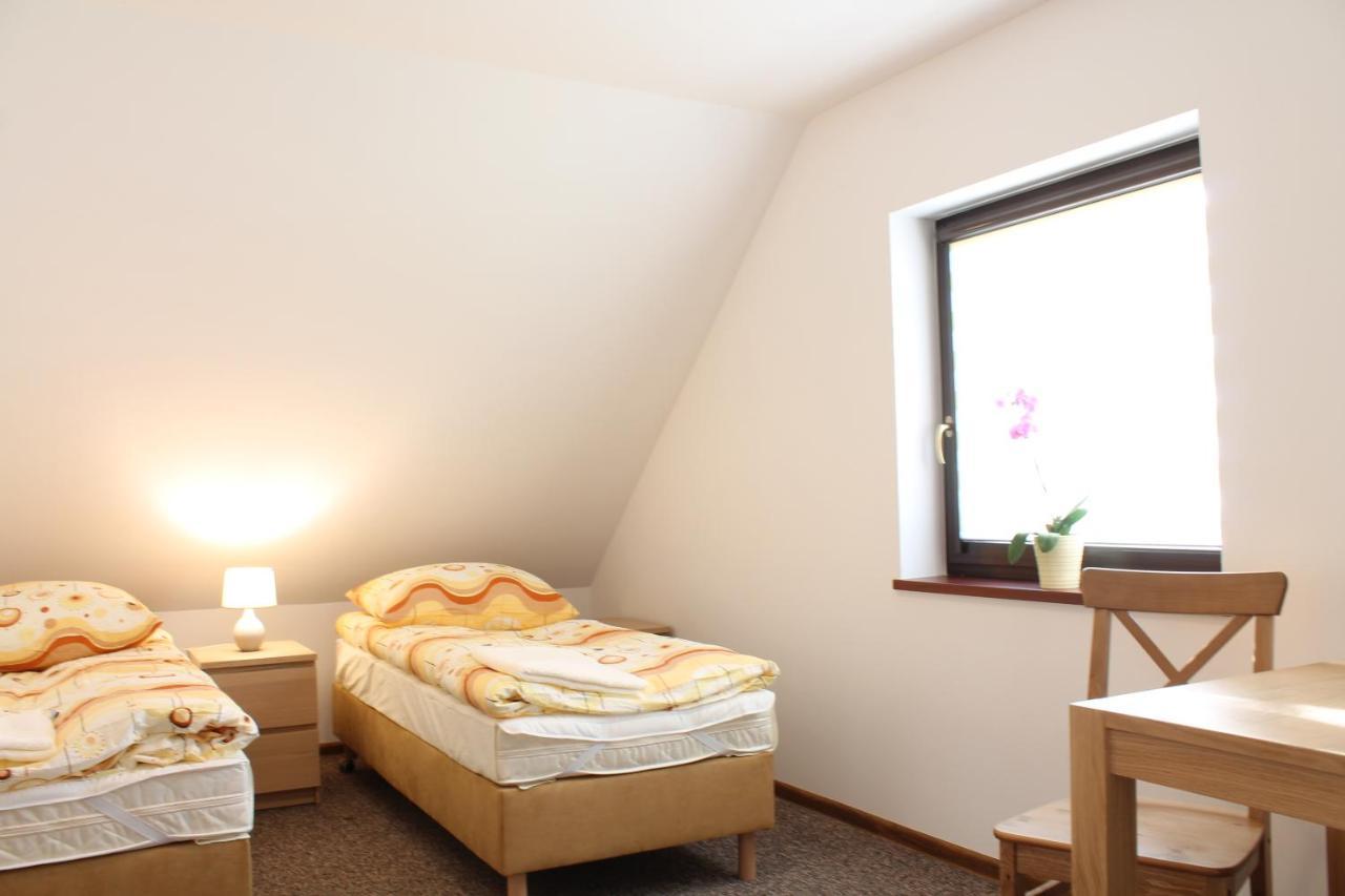 Domki W Porcie Zielony Gaj Mikołajki Exterior photo