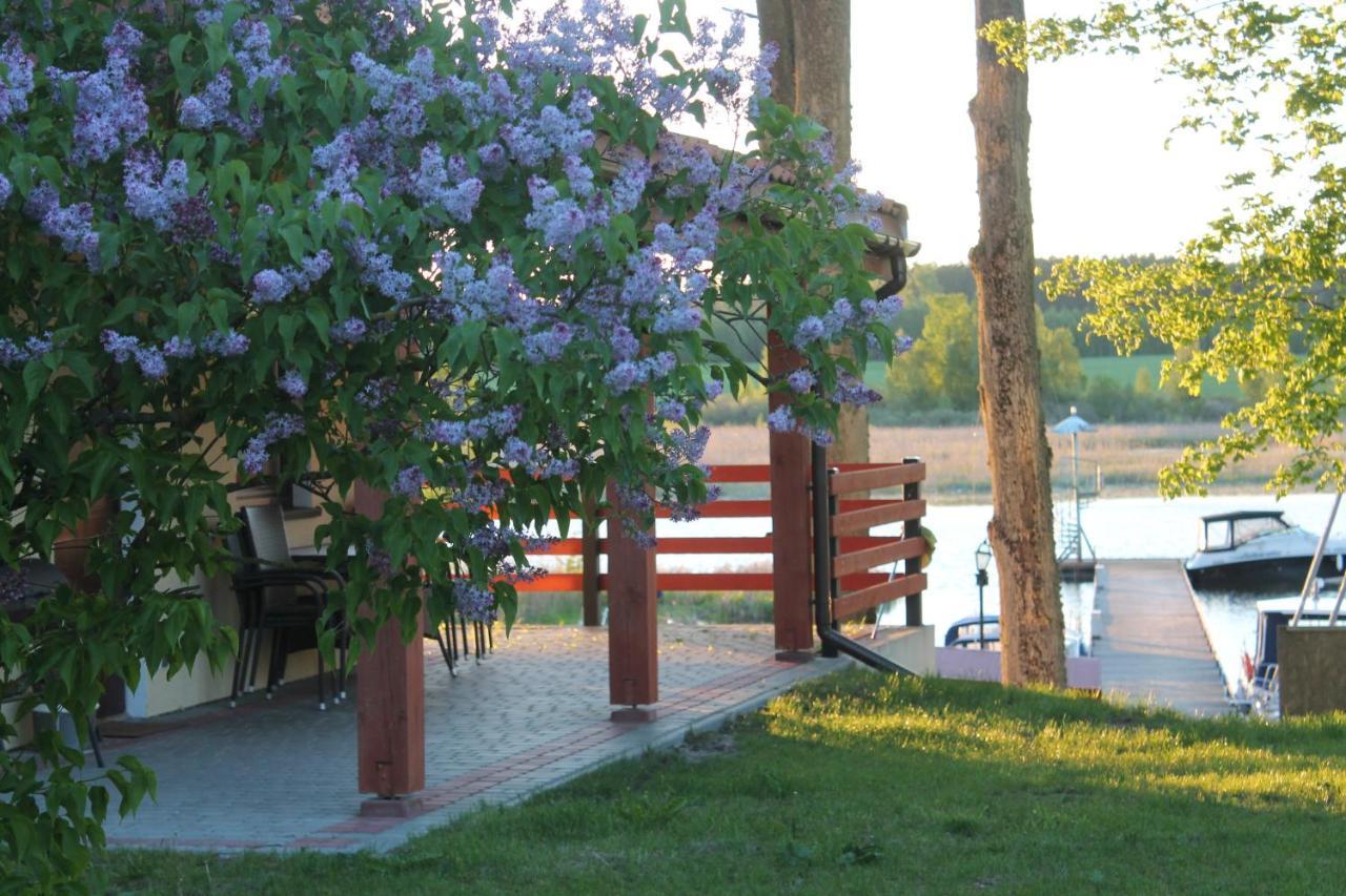 Domki W Porcie Zielony Gaj Mikołajki Exterior photo