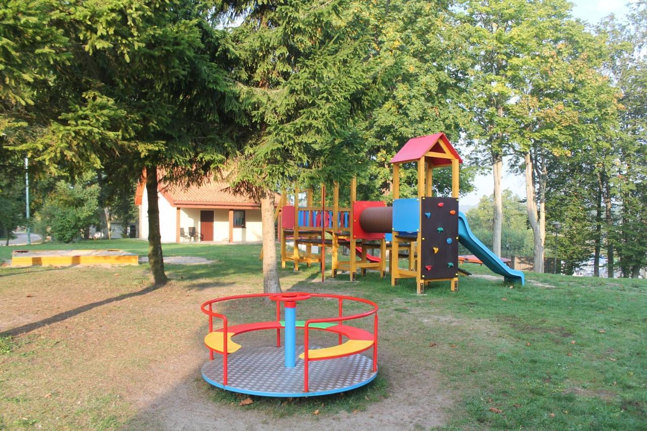 Domki W Porcie Zielony Gaj Mikołajki Exterior photo